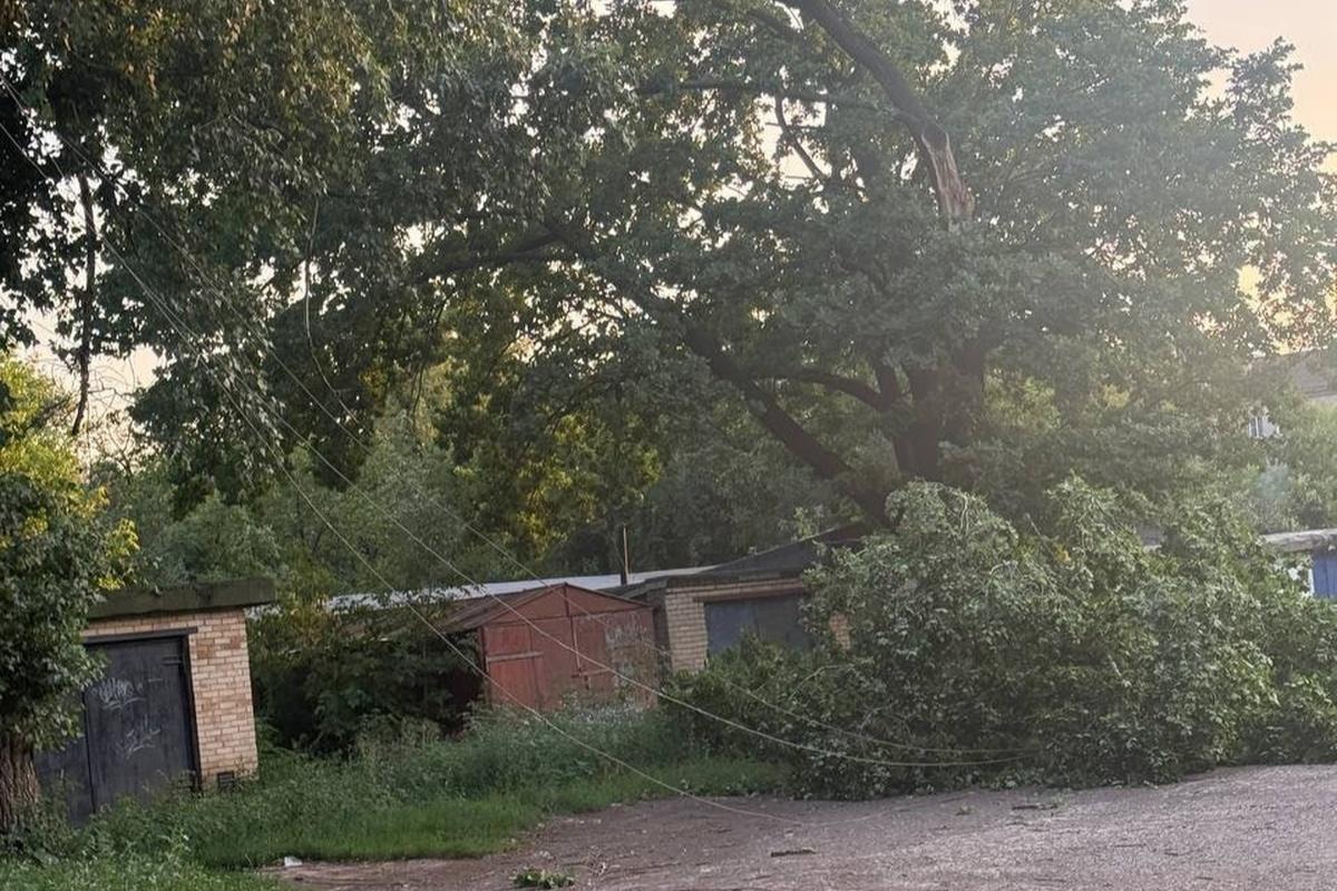 Непогода обрушилась на Донецкую Народную Республику
