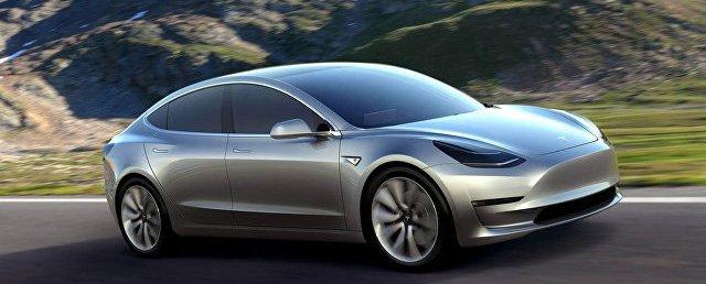 Названы сроки начала продаж Tesla Model 3 в России