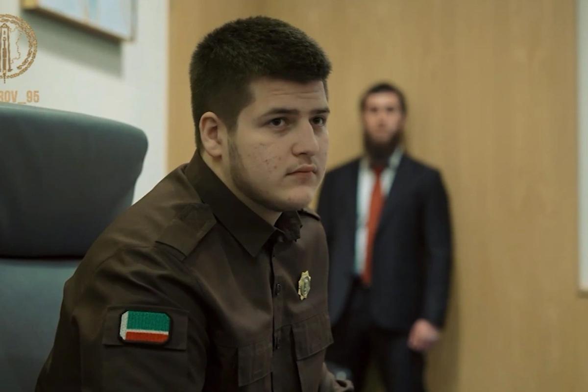 Адама Кадырова наградили медалью к 25-летию ОМОНа «Ахмат-Грозный»