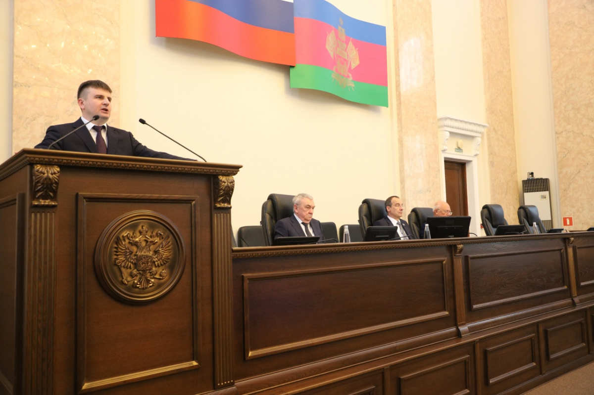 На сессии проанализировали ход исполнения краевого закона о ветблагополучии