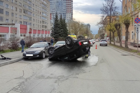 В российском городе пьяный на LADA протаранил два авто