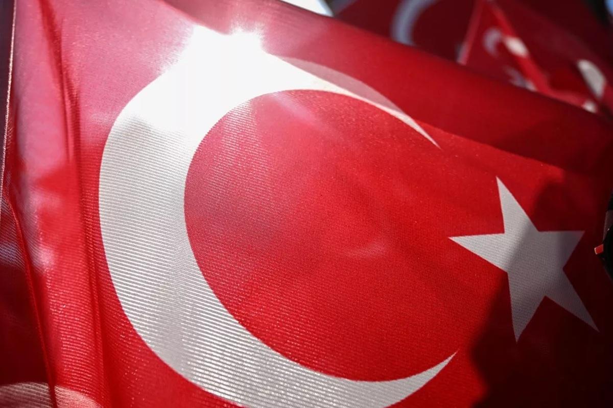 Эксперт Сезер раскритиковал предложение об альянсе Турции с РФ и КНР