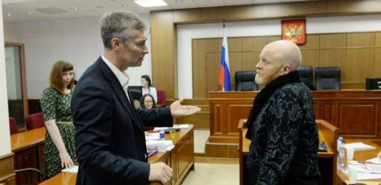 В Екатеринбурге Кабанов обвинил мэра Ройзмана в убийстве пенсионерки