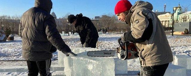 Теплая погода не дает построить ледовый городок в Чите