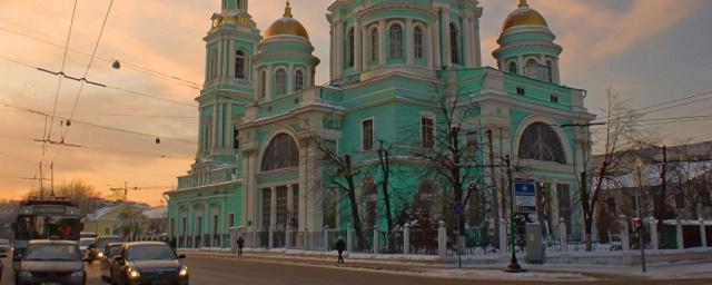 В Москве на Крещение на ряде улиц ограничат движение транспорта