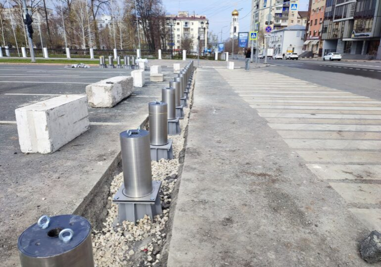 К празднику Победы в Самаре начали обновлять периметр площади Куйбышева