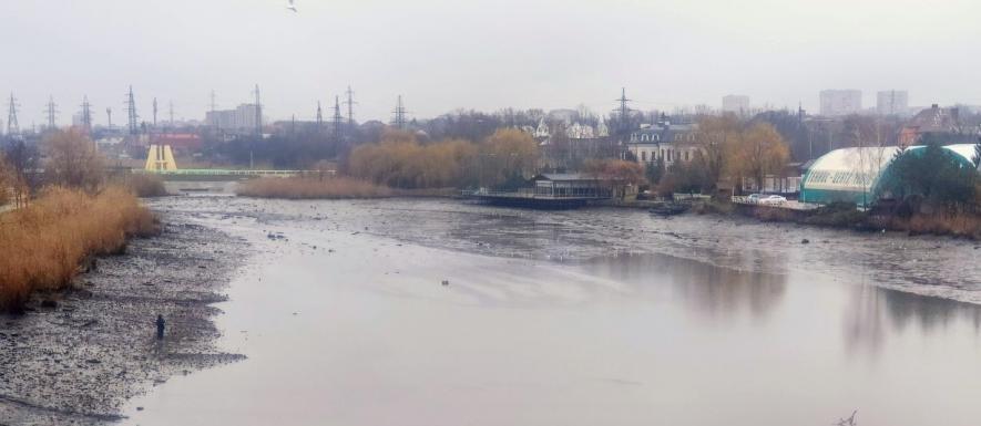 В Ростове в Северном водохранилище для ремонта гидротехники снизили уровень воды