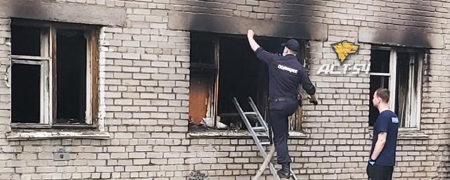 В Кировском районе Новосибирска в сгоревшей квартире были найдены тела двух людей