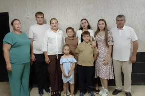 Мурат Кумпилов: Многодетная семья Головановых из Гиагинского района Адыгеи победила во Всероссийском конкурсе «Семья года – 2026»
