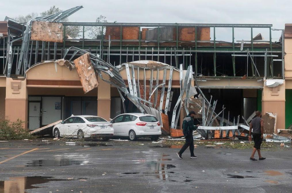 Ураган «Лаура» стал самым сильным в Луизиане за 160 лет