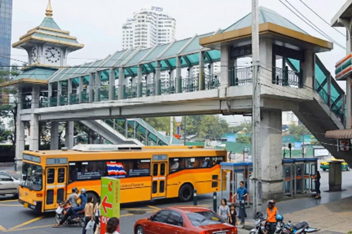 Сибиряки за четыре дня собрали два миллиона для разбившегося в Таиланде скалолаза