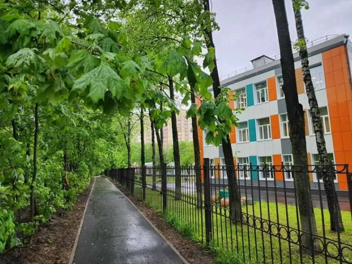 В Красноармейске Городского округа Пушкинский обустроили новый тротуар длиной более 200 м