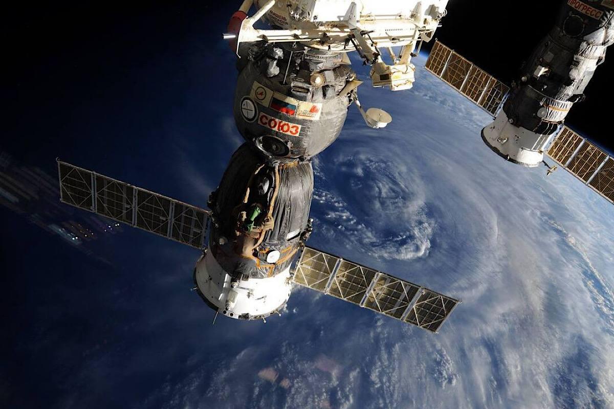 The Sun сообщает о космической «гонке преследования» российского «спутника-убийцы» за США