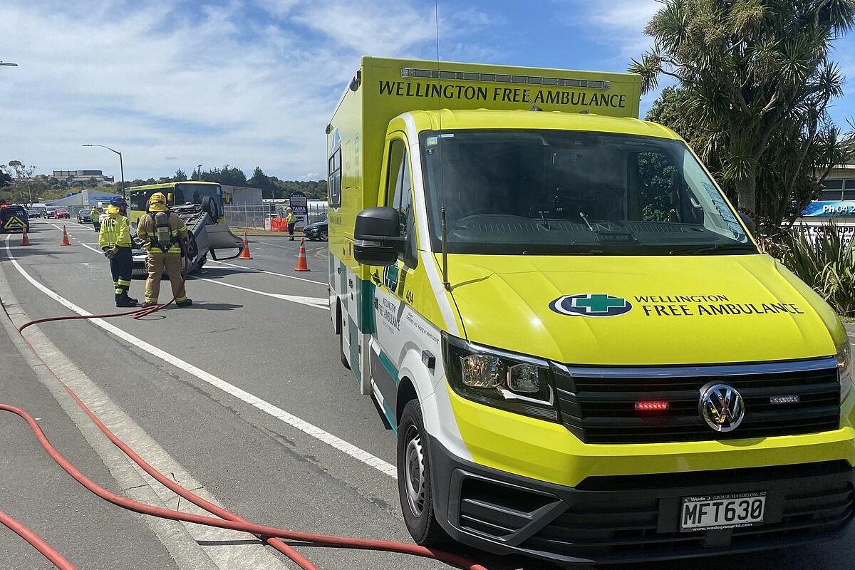 Туристический автобус в США рухнул в кювет – пятеро погибших