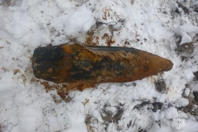В деревне Елдино найден неразорвавшийся снаряд