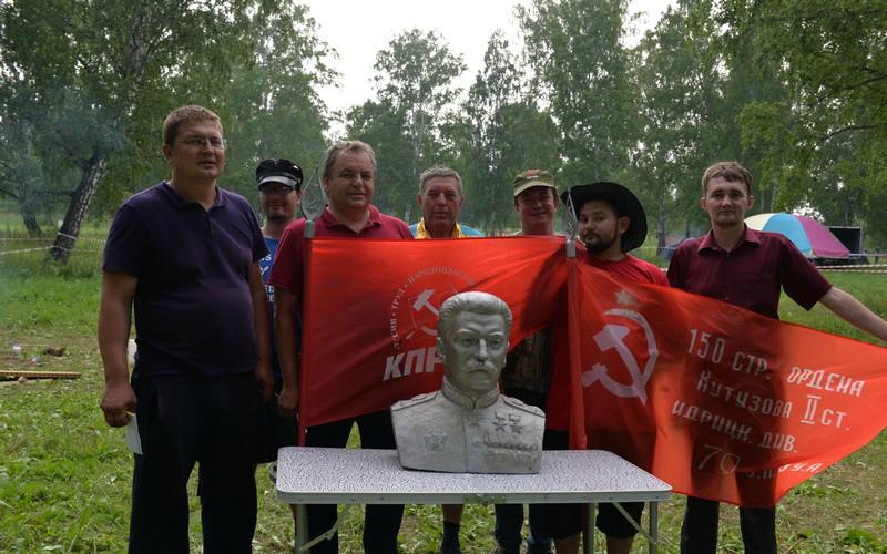 В НСО появились палаточные лагеря в честь Сталина