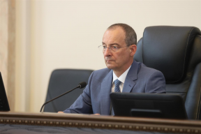 Председатель ЗСК провел собрание фракции единороссов