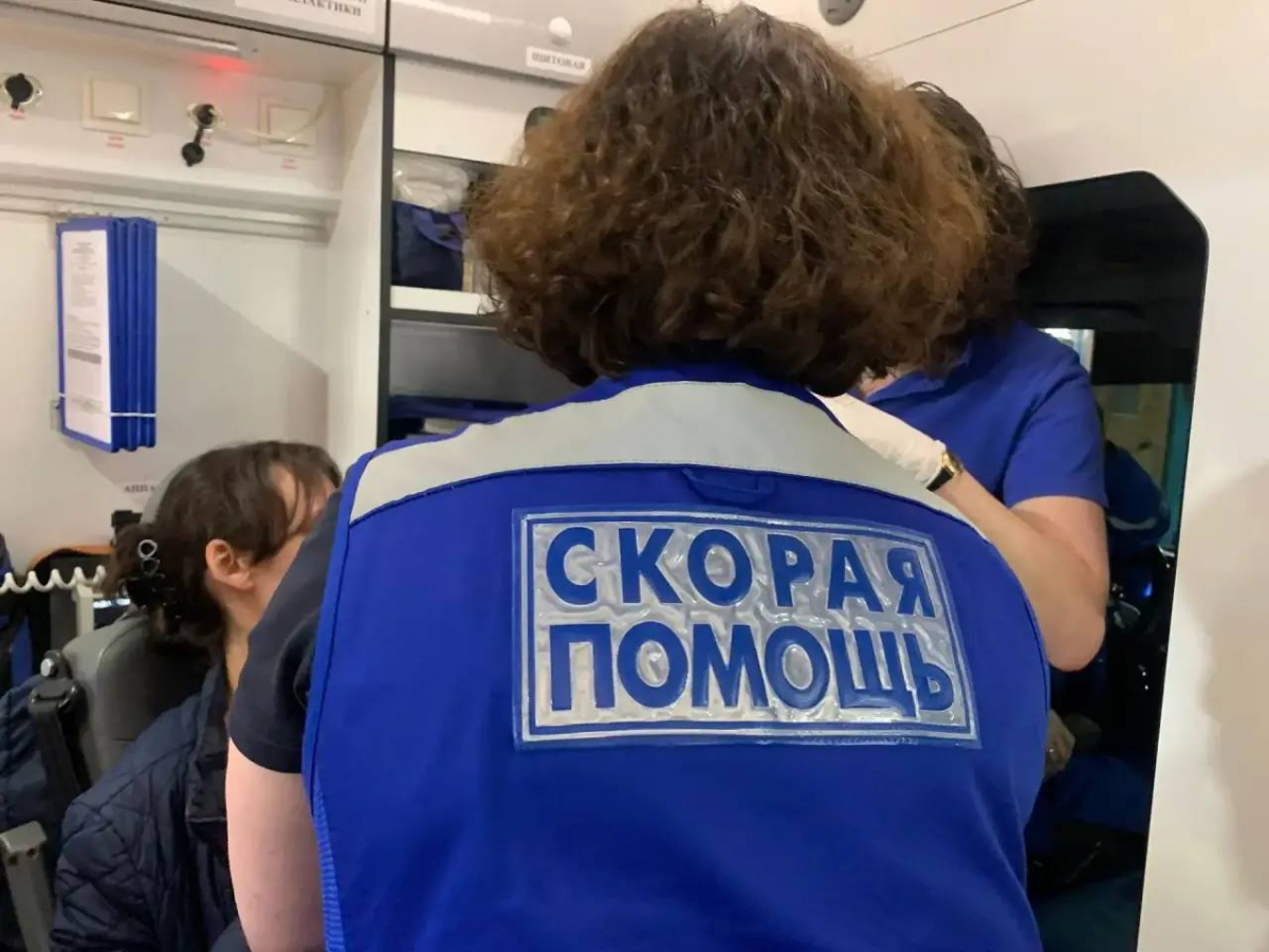 Глава Забайкалья Александр Осипов поздравил работников скорой медицинской помощи региона с профессиональным праздником