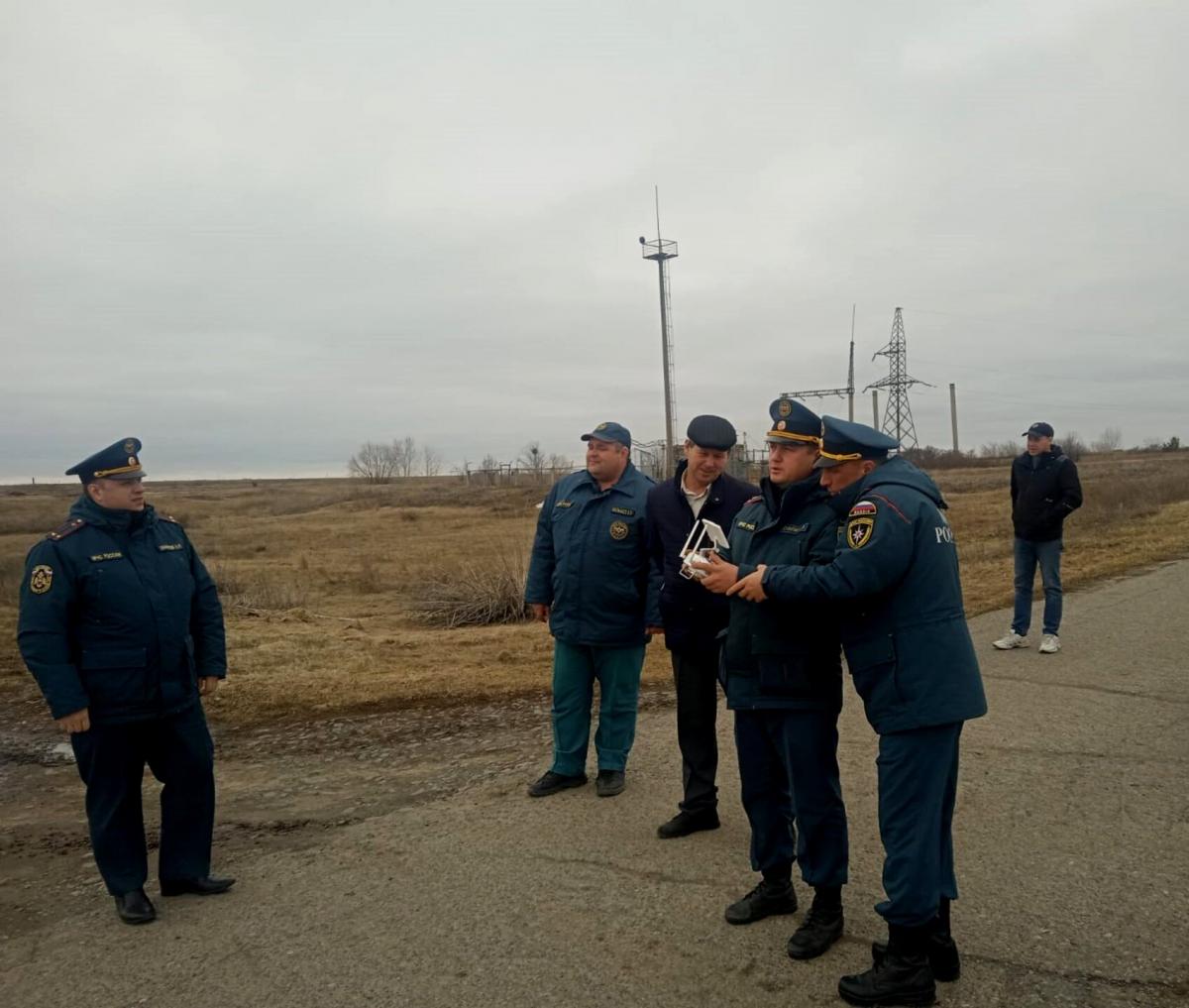 Алтайские спасатели начали отвоёвывать у Оби подтопленные территории