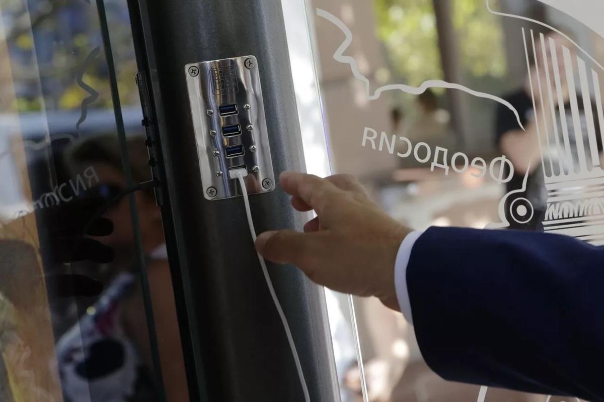 Wi-Fi и климат-контроль на остановках — мечта далеко не для всех российских регионов