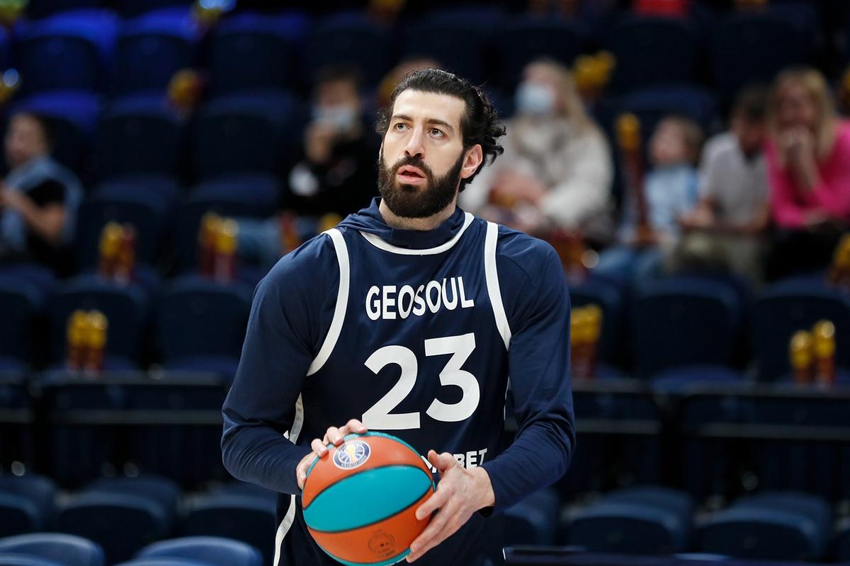 Барселона забрала звезду Виртуса с невероятной самоотдачей