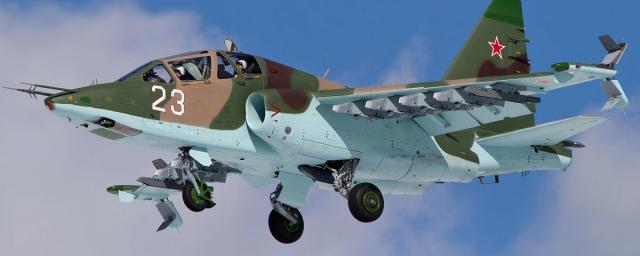 Штурмовики Су-25 уничтожили замаскированные позиции противника на Южнодонецком направлении