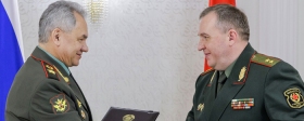 Сергей Шойгу провел переговоры с главой Минобороны Белоруссии Хрениным
