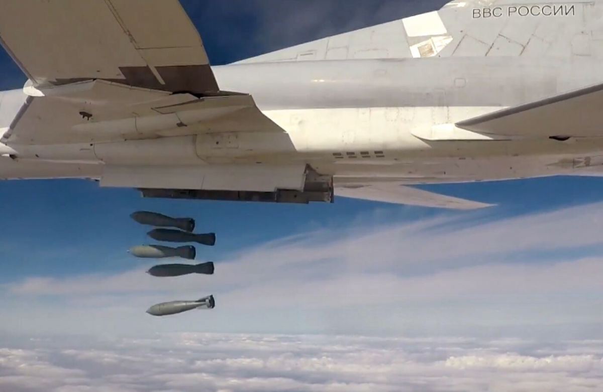 Россия готовится разрушить ПВО Украины «умными» бомбами ФАБ-3000