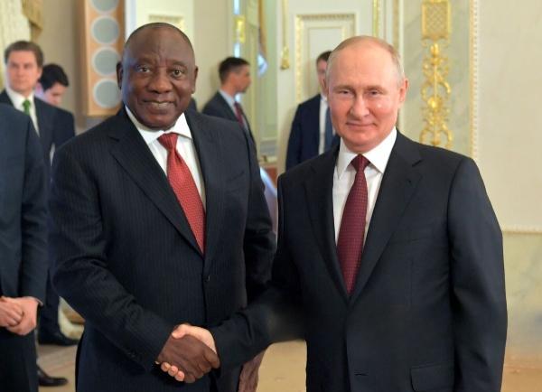 Путин (военный преступник) поздравил Рамафосу с переизбранием на пост президента ЮАР