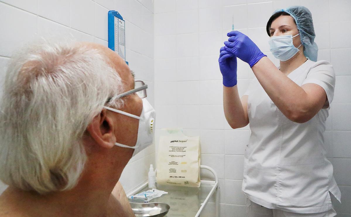В воронежской поликлинике №7 умер 79-летний мужчина, пришедший на вакцинацию