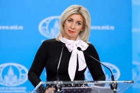 Захарова припомнила Франции историю с биолабораториями и признание Нуланд
