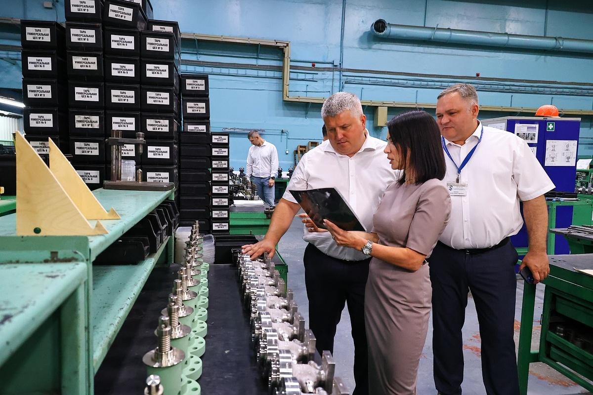 Врио губернатора Новгородской области Александр Дронов: Корпорация «Сплав» уверенно сохраняет уровень производства и обеспечивает стабильность