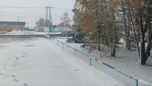 В Приангарье 17 населенных пунктов остались без света из-за снегопада