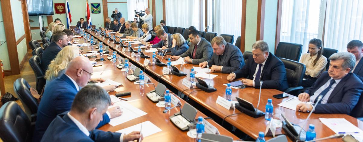 Депутаты Законодательного Собрания Приморья поддержали корректировки бюджета