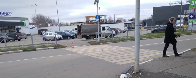 В залинейной части Раменского на улице Октябрьской обустроили два пешеходных перехода