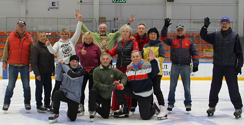 В Красногорске для участников «Активного долголетия» проведут бесплатный урок катания на коньках