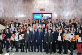 Студентам и аспирантам Приангарья вручили ежегодные именные стипендии губернатора на общую сумму 3,6 млн рублей