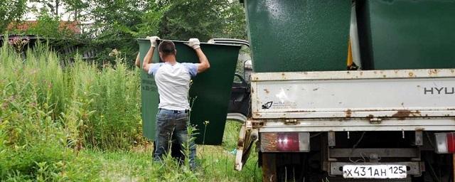 В Рассказове мужчина украл два мусорных контейнера