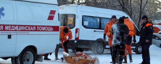 Из бердского леса спасатели эвакуировали женщину со сломанной ногой