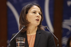 Бербок отказалась от мандата в бундестаге