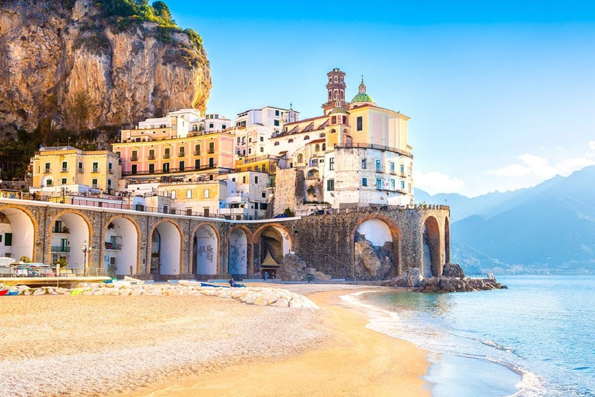 Италия стала самым популярным направлением для россиян на майские праздники