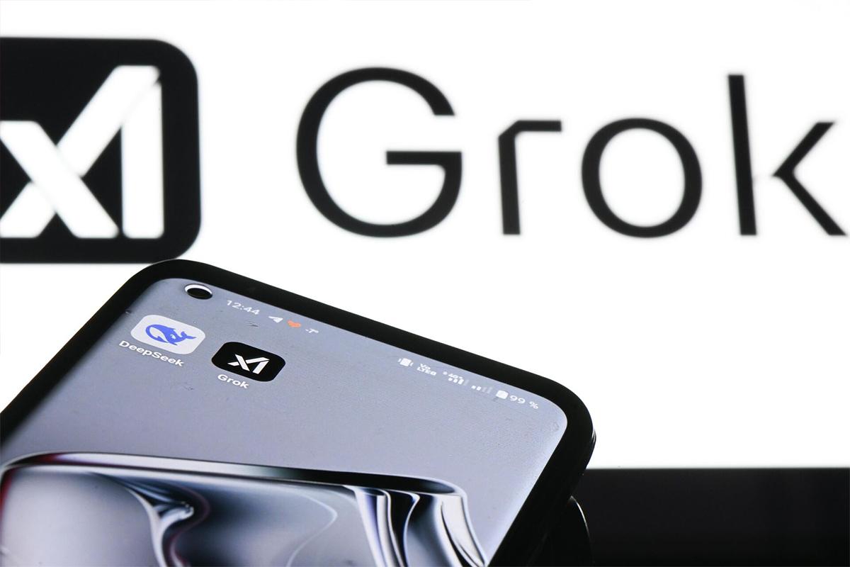 Соцсеть заблокировала аккаунт модели ИИ Grok