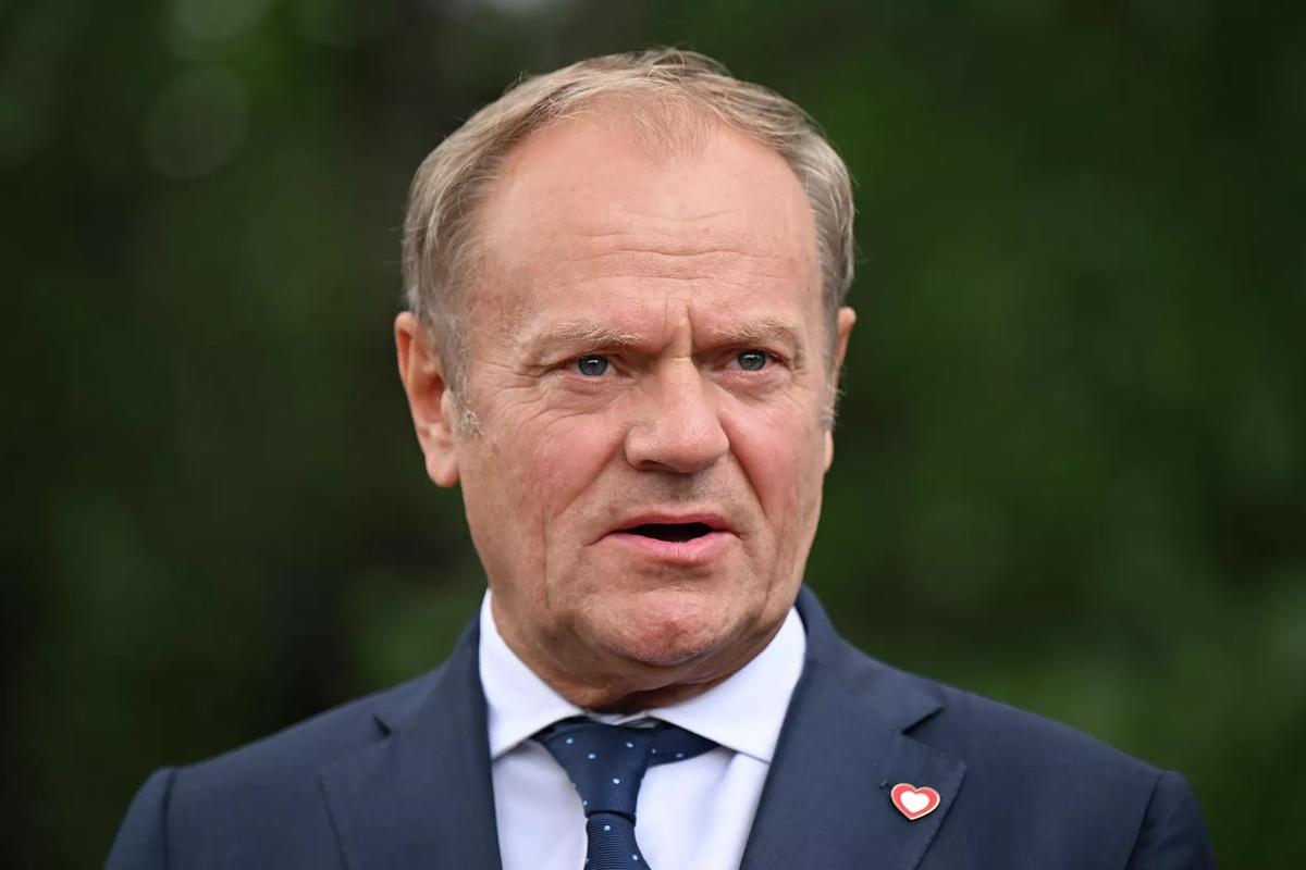 Туск рассказал, сколько ещё продержится Украина