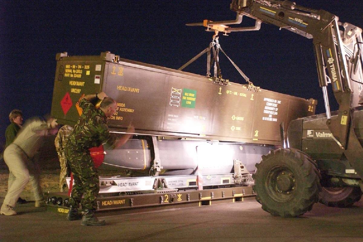 Белый дом удешевляет удары Украины по тыловым районам России