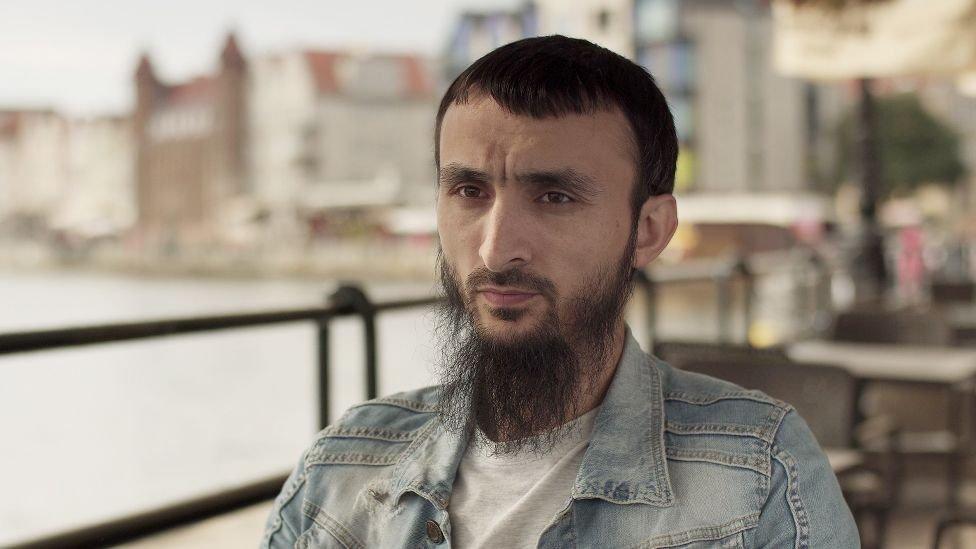 В Польше пытались убить чеченского блогера Тумсо Абдурахманова