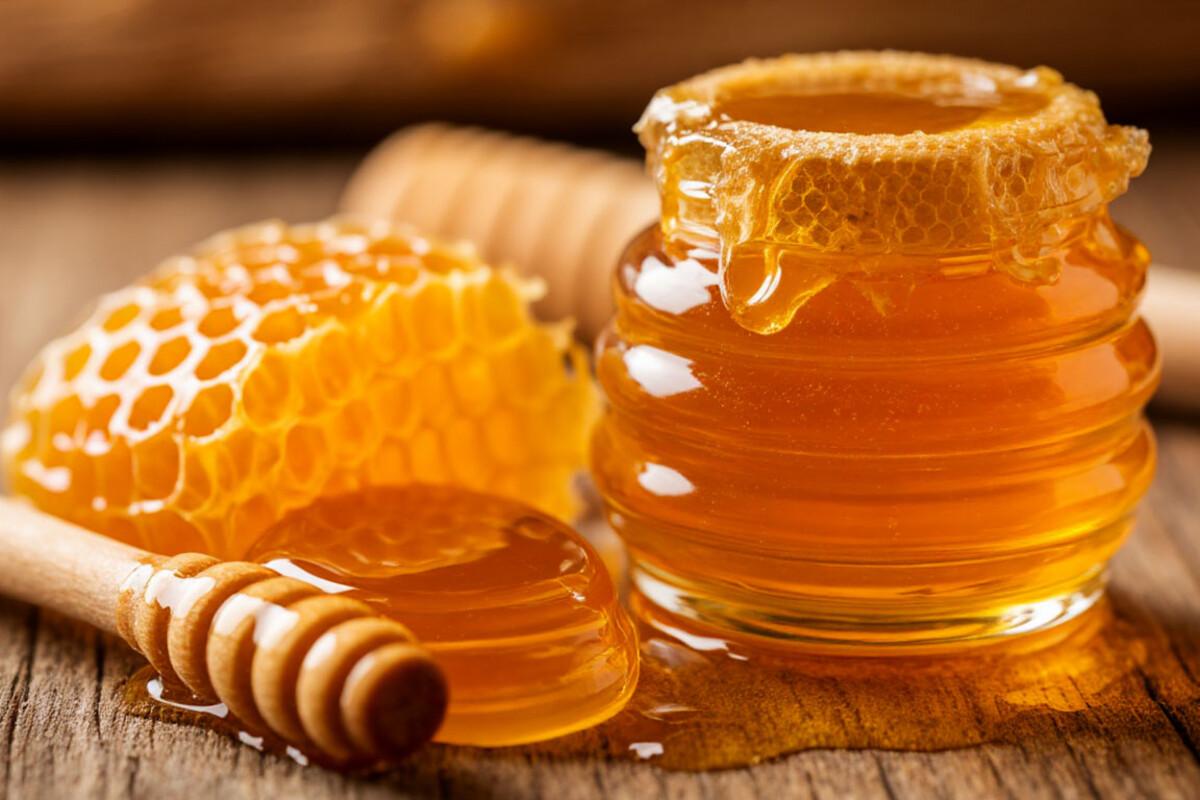 «Спасы» - это не про яблоки и мед: эксперт рассказал о церковном смысле праздников