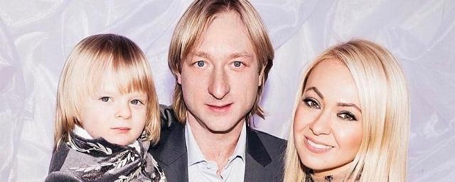 Сын Рудковской и Плющенко зарабатывает 12 млн рублей в год