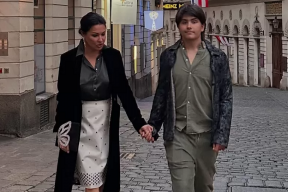 Певица Анна Нетребко впервые за долгое время опубликовала совместный с сыном снимок