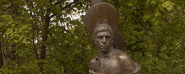 Скульптор Михаил Шемякин оценил изменения на могиле Высоцкого