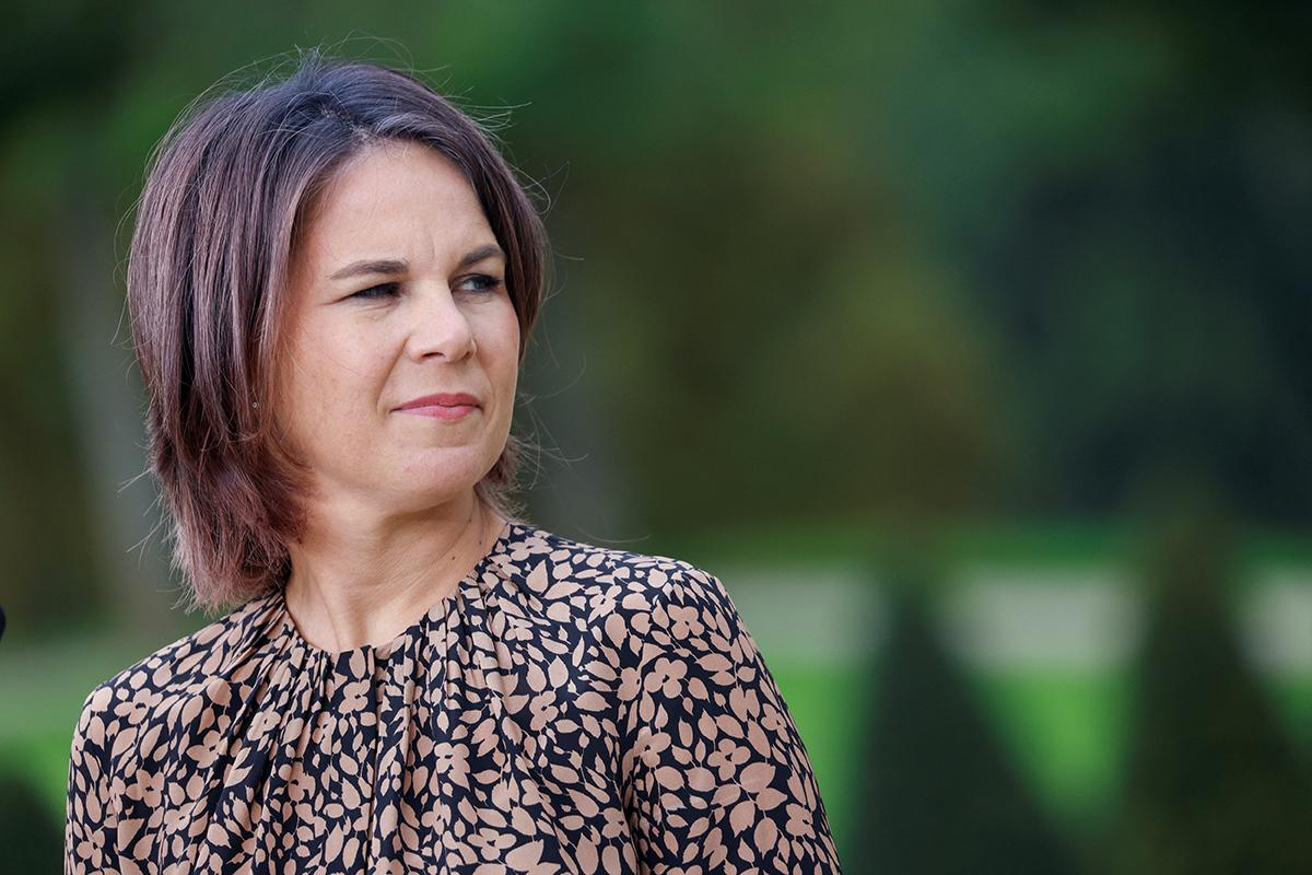 Глава МИД ФРГ Бербок: Германия должна нести ответственность за мир в Европе